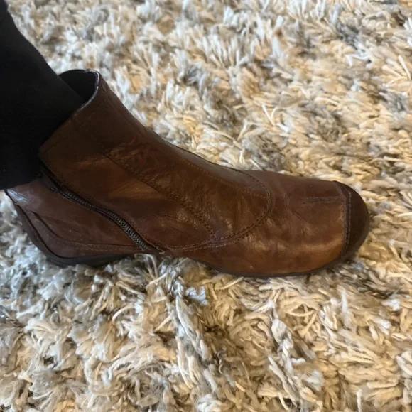 Paul Green boots,distressed brown. - Picture 10 of 14